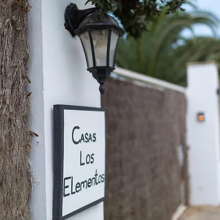 Villa Casa Luz. Casas Elementos. *
